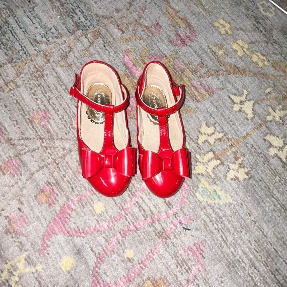 Joyfolie red patent leather bow flats sz 10